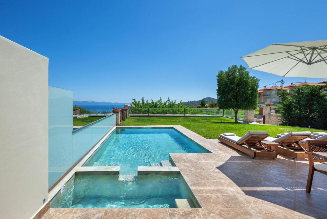 Sunny Villa Grande Hanioti Exterior photo